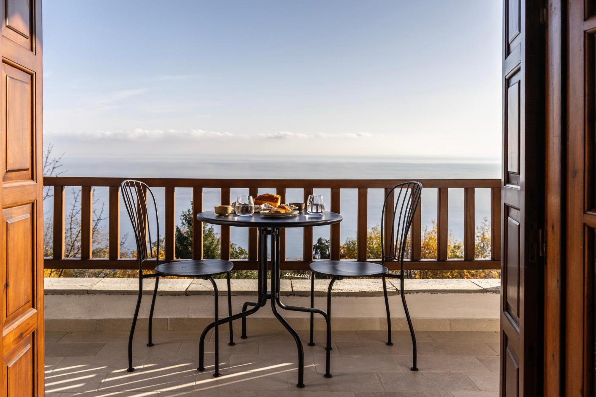 Om Living Pelion Apartment Áyios Dhimítrios Exterior foto